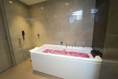 All Seasons Stay – A stylish and cozy hotel in Lucknow, featuring royal premium rooms and a prime location for travelers seeking top-rated hotels in Gomti Nagar, Lucknow.